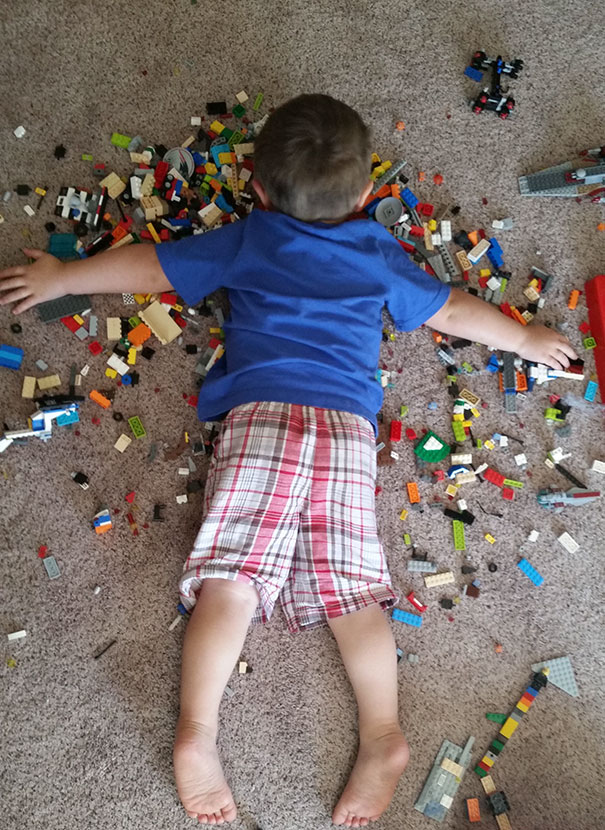 Legolar üzerinde. Oğlum Ölümsüz Olabilir